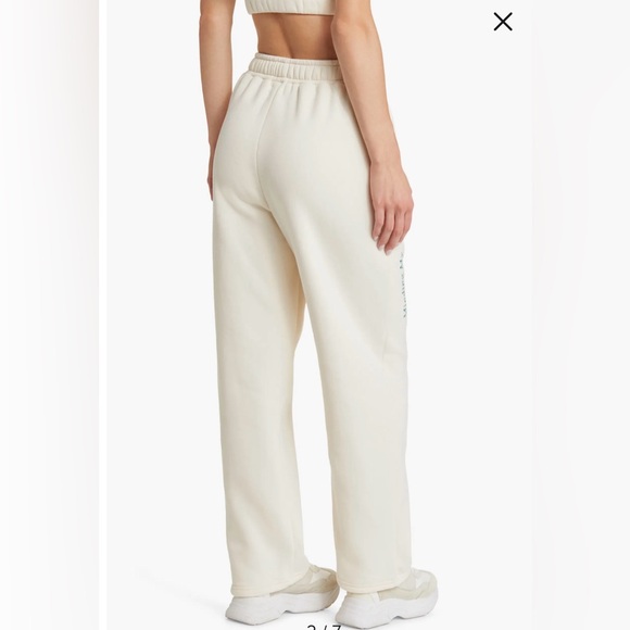 Yellow the Label Minding My Own Business Fleece Pants size Large in Cream/Ivory - Picture 2 of 10